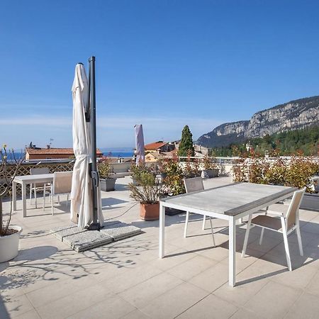 La Rocca Suite Гарда Экстерьер фото